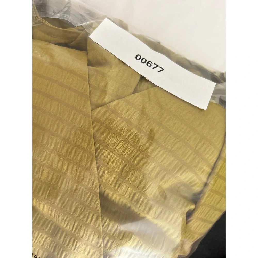 Boohoo‎ Mustard Yellow Textured Wrap Romper Balloon Sleeve Tie Waist